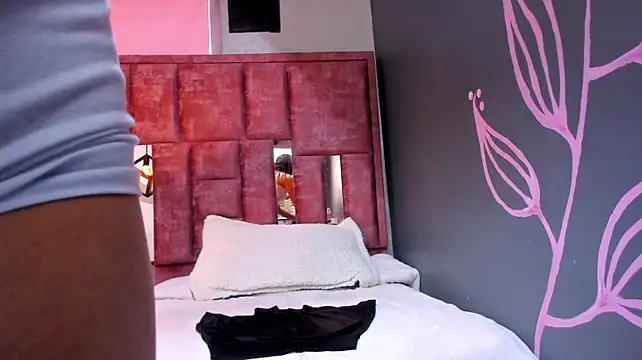 Maya_Fox__ webcam