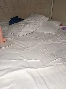 cherry_chyna live cam on StripChat