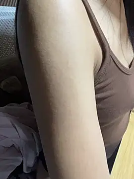 Mina048 webcam