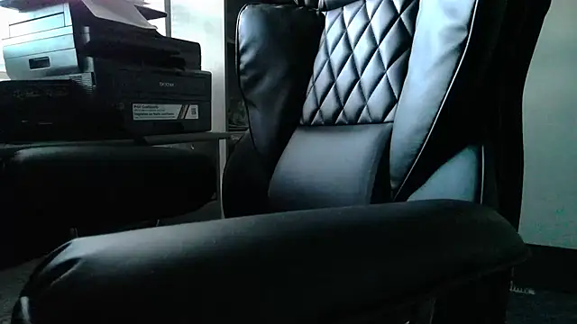 TrevorSteele webcam