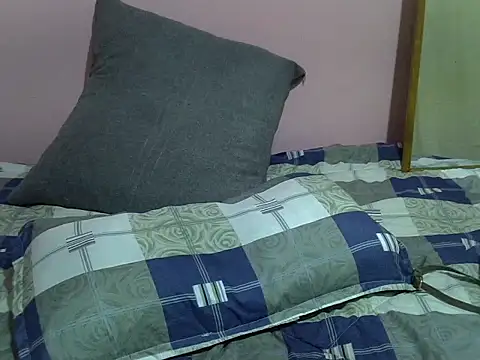 Minimode7 live cam on StripChat