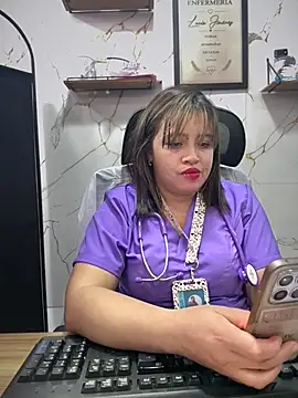 Melany-1 live cam on StripChat