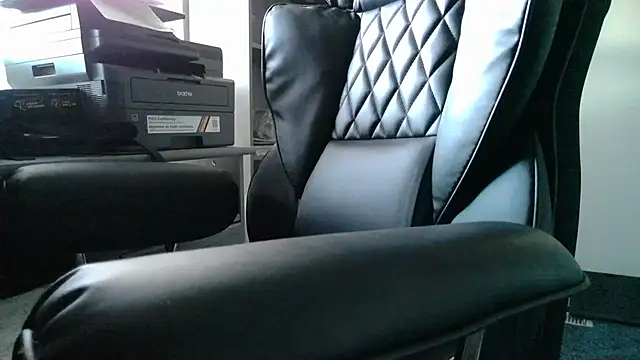 TrevorSteele webcam