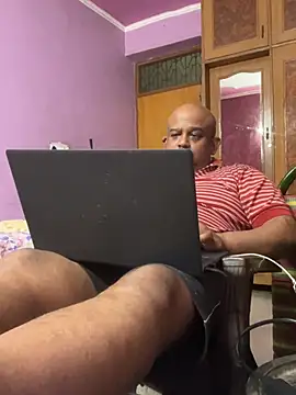 Dick_6inches_Delhi webcam