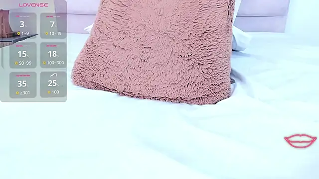 Thayler_jones live cam preview