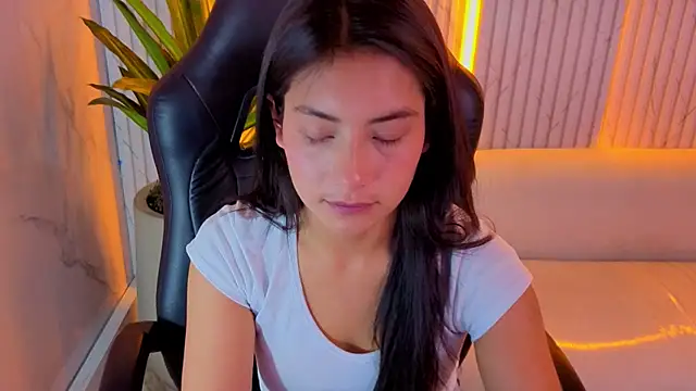 victoria_hernandez_t_ webcam