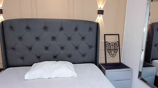 JULIETABONET webcam