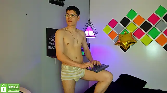 luca_white webcam