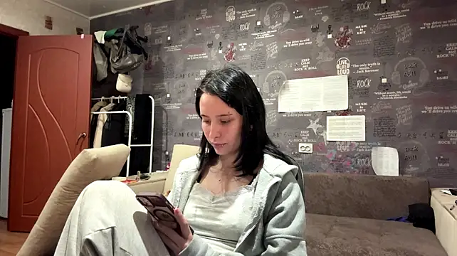 ClaudeBlitz live cam on StripChat