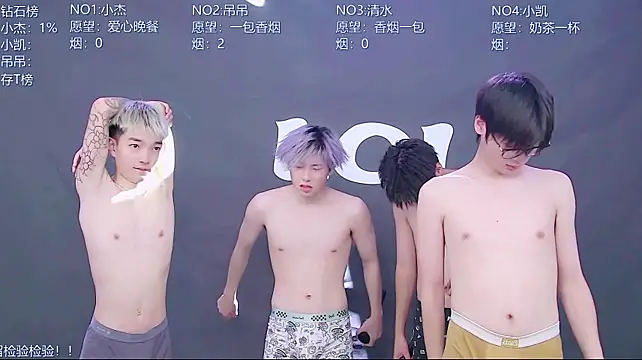 LOL-010 live cam on StripChat
