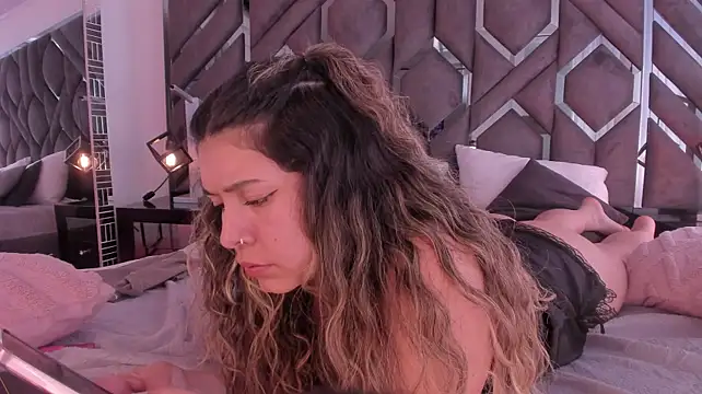 ChloeBelle_ webcam