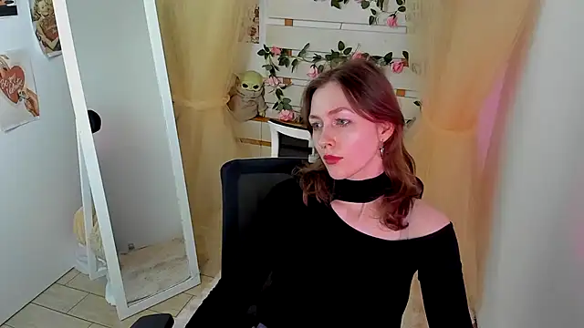 Summer_Lana live cam on StripChat