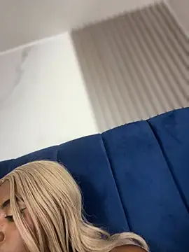 dream_ebony_cr webcam
