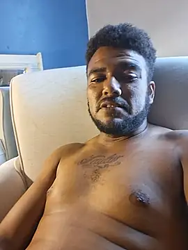 BigDickdaddy121213 webcam