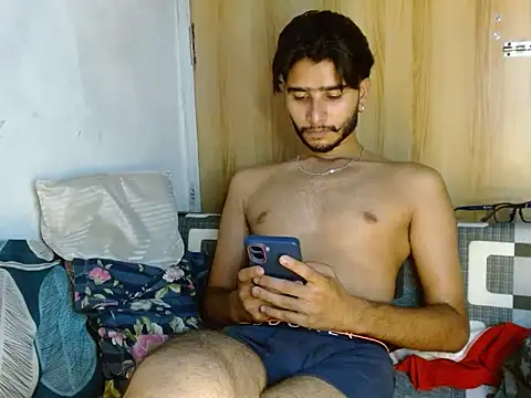 CoralN live cam on StripChat