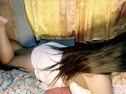 FloraMoreno webcam