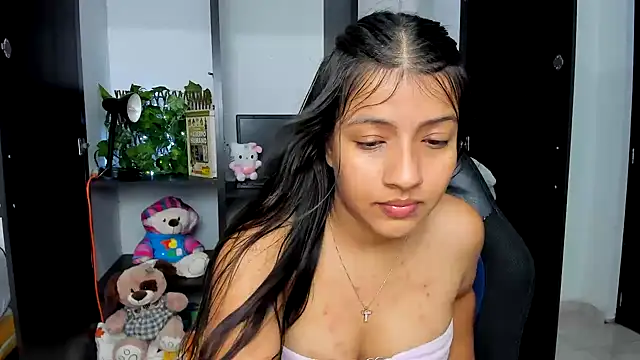 zara_cute webcam
