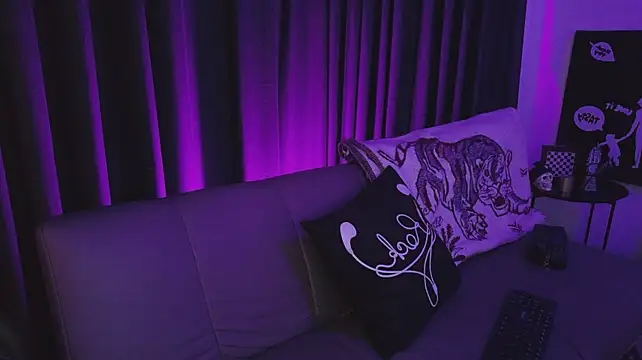 amimodee live cam preview