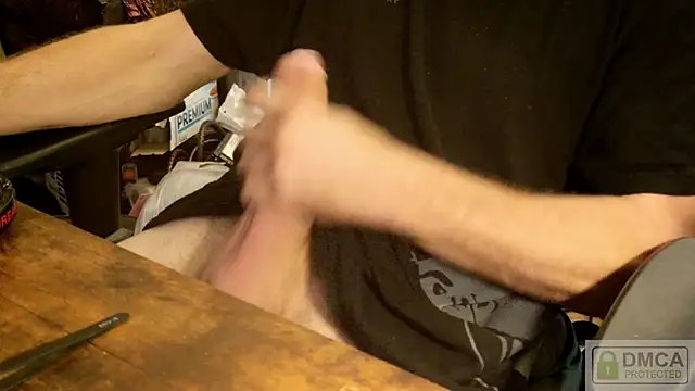 BrokenWithoutCare live sex cam