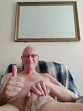 cutaboverest live cam on StripChat