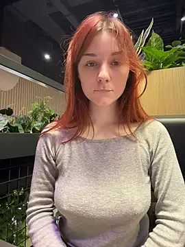 SaintMaya live cam on StripChat