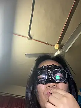 LyiaaaZy