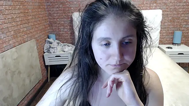 Holliy_Cooper
