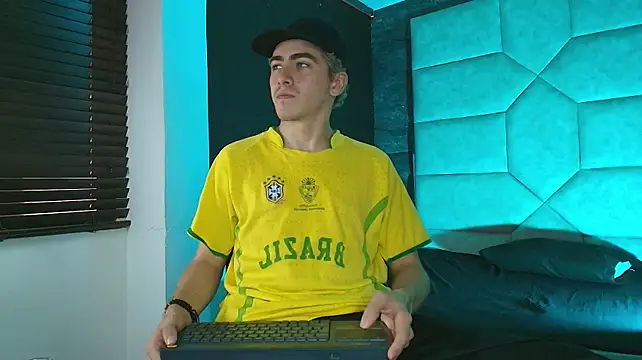 Tyler_Mcrey webcam