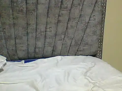 Dizzydose live cam on StripChat