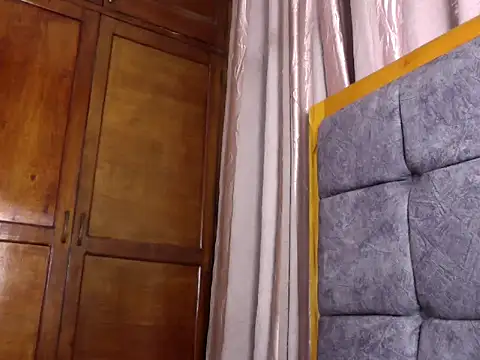 naughty-ebony1 webcam