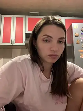 SeducingYoghourt live cam on StripChat