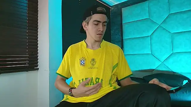 Tyler_Mcrey live cam preview