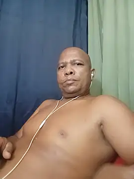bigblackcock75 webcam