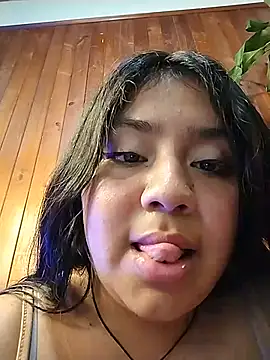 Amber_Herrera live cam on StripChat