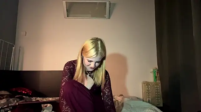 LorineFavaro webcam