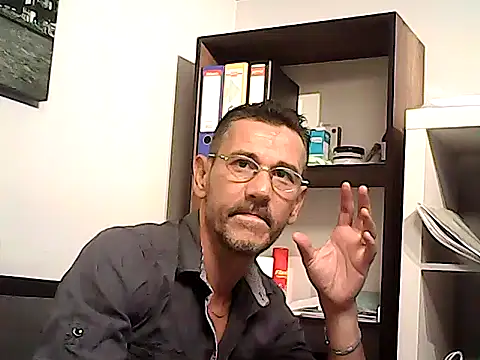 mastercharisma35 webcam