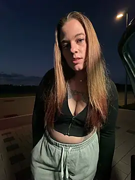 Luna_Lynn webcam