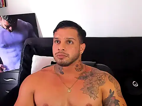 MarckMathews live cam on StripChat