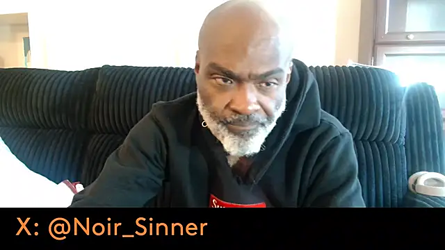 sinnernoir live cam on StripChat