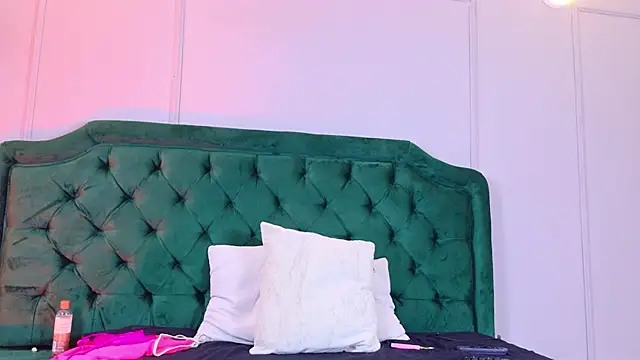 SCARLETTEMOON_CR webcam