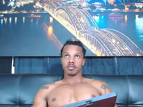 Josh_fit7 webcam