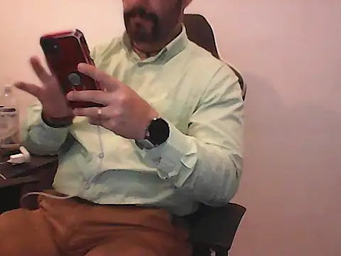 Yorel1109- live cam on StripChat