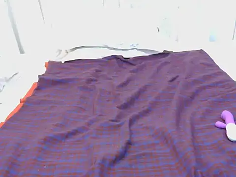 SUGAR_PLUM8 live cam preview