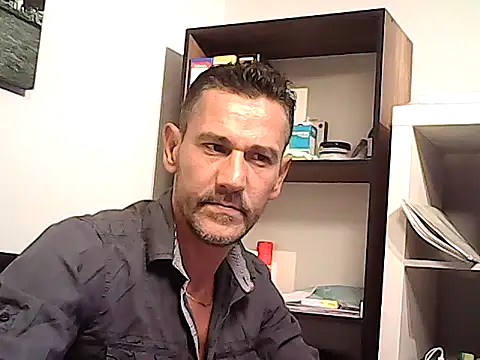 mastercharisma35 live cam on StripChat