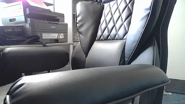 TrevorSteele live sex cam