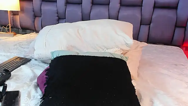 NicoleDiior webcam