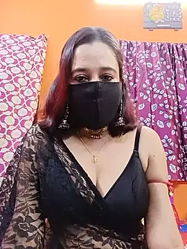 Hotpuja25 webcam