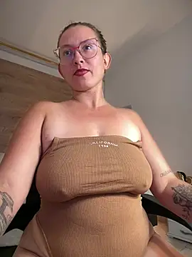 halaaa_1 webcam