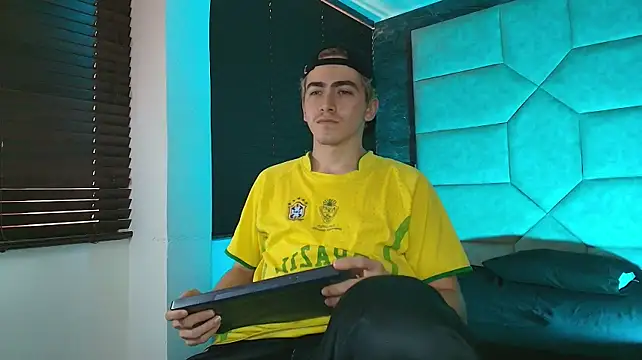 Tyler_Mcrey webcam