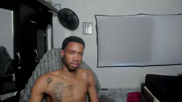 Kofi_exotic_2 live cam on StripChat